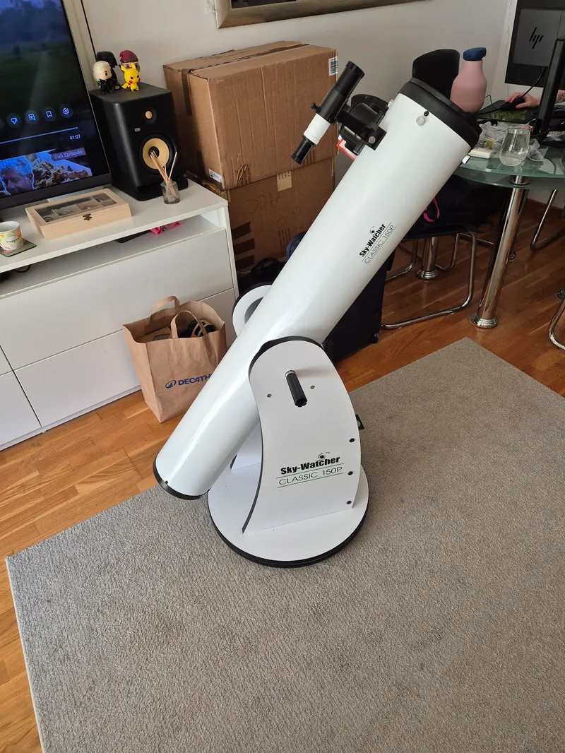 Sky-Watcher Classic 150P Dobsonian telescope