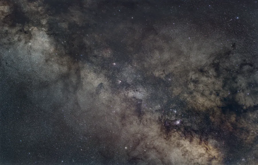 Widefield and nightscape astrophotography image